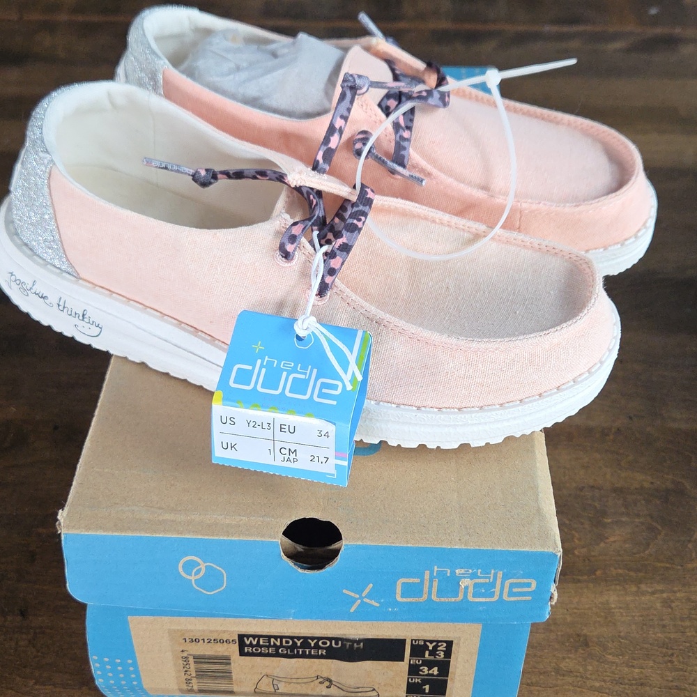 Hey Dude Size 2 Kids NEW Rose Glitter Slip-On Moccasins